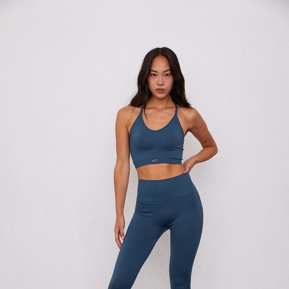 SETactive Ribbed V Crop (NWT)